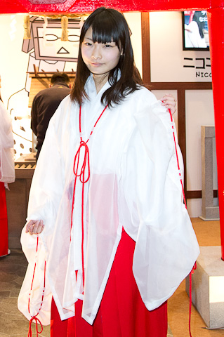 希特勒练习演讲照片曝光 动作夸张极具煽动性(